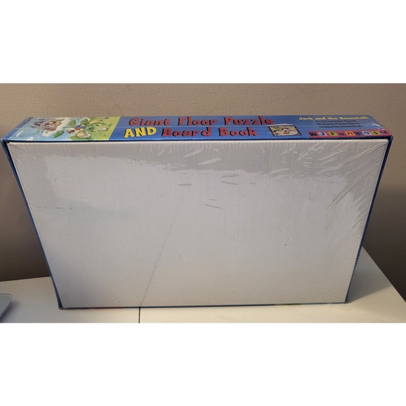 Jack & The Beanstalk Giant Floor Puzzle & Board Book (2 x 3 Foot Puzzle) - Picture 3 of 3